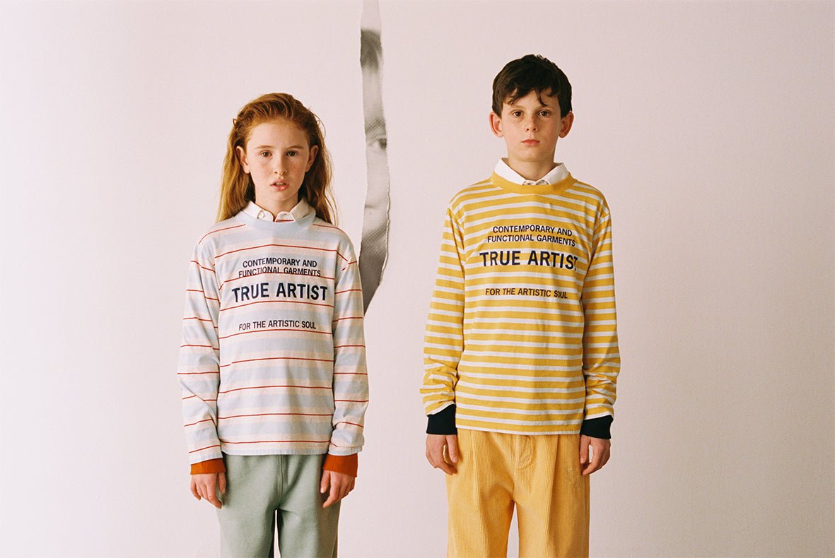 True Artist wintercollectie kinderkleding en accessoires met kunstzinnige prints, verkrijgbaar bij Studio Play Antwerpen