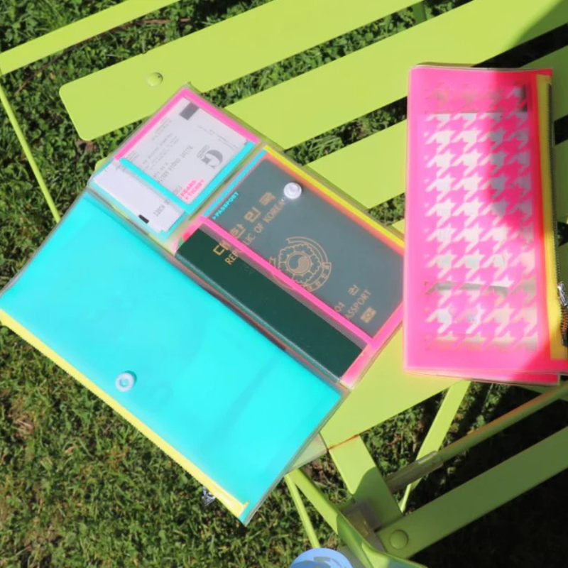 Lightree Nalthini Travel Wallet - Color B