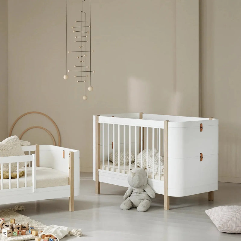 Oliver Furniture Wood Mini+ Cot bed 041425 incl. junior kit, White/oak