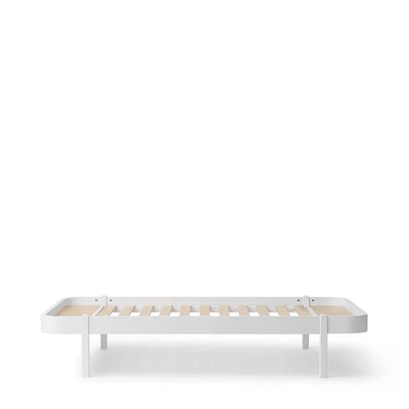 Oliver Furniture Wood Lounger Bed 120x200cm White 041566