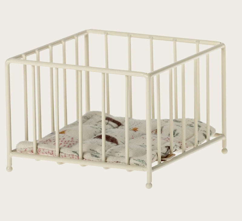 Maileg Playpen, My
