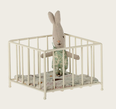 Maileg Playpen, My