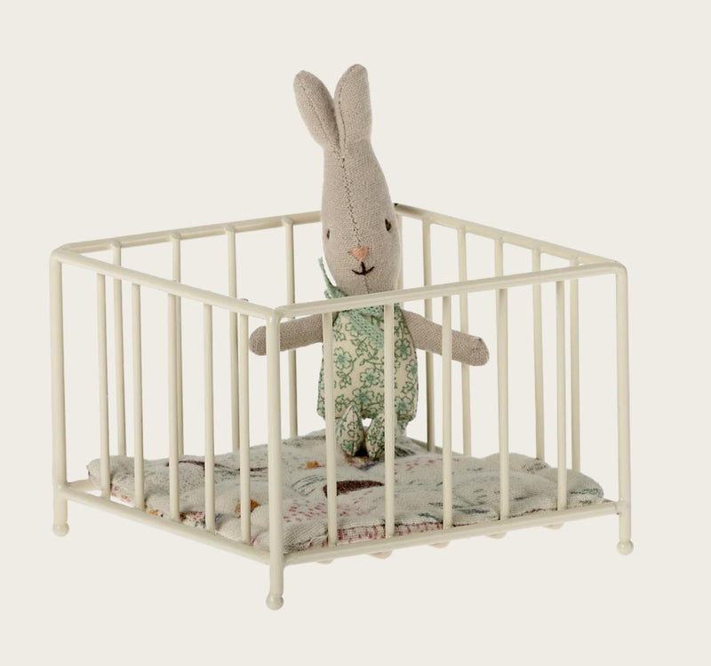 Maileg Playpen, My