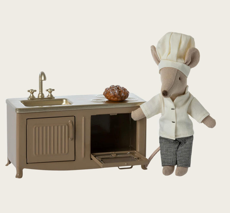 Maileg Kitchen, Mouse Light Brown