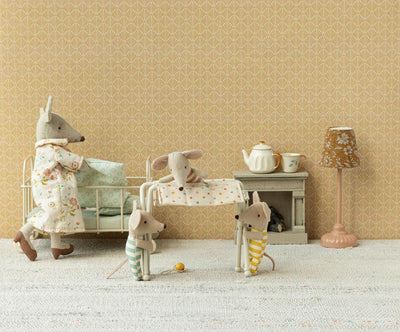 Maileg Nursery Table Baby Mouse Off-white