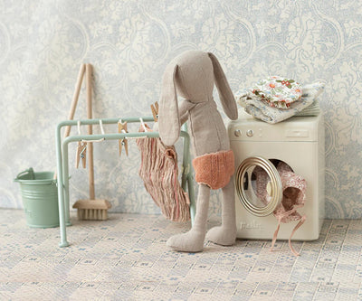 Maileg Miniature Drying Rack W. Pegs