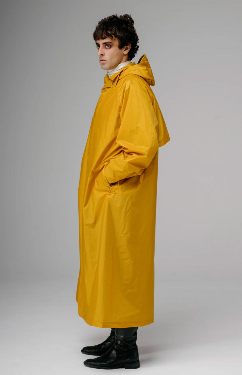 Susan Bijl The New Raincoat Lino