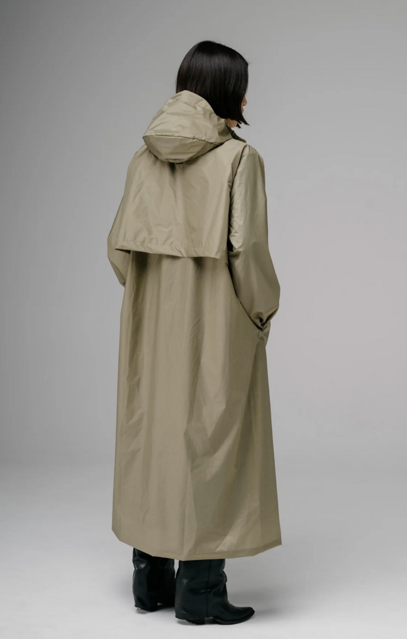Susan Bijl The New Raincoat Clay