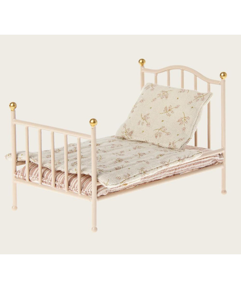 Maileg Vintage Bed Mouse Rose