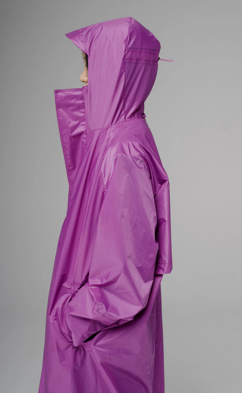 Susan Bijl The New Raincoat Echo
