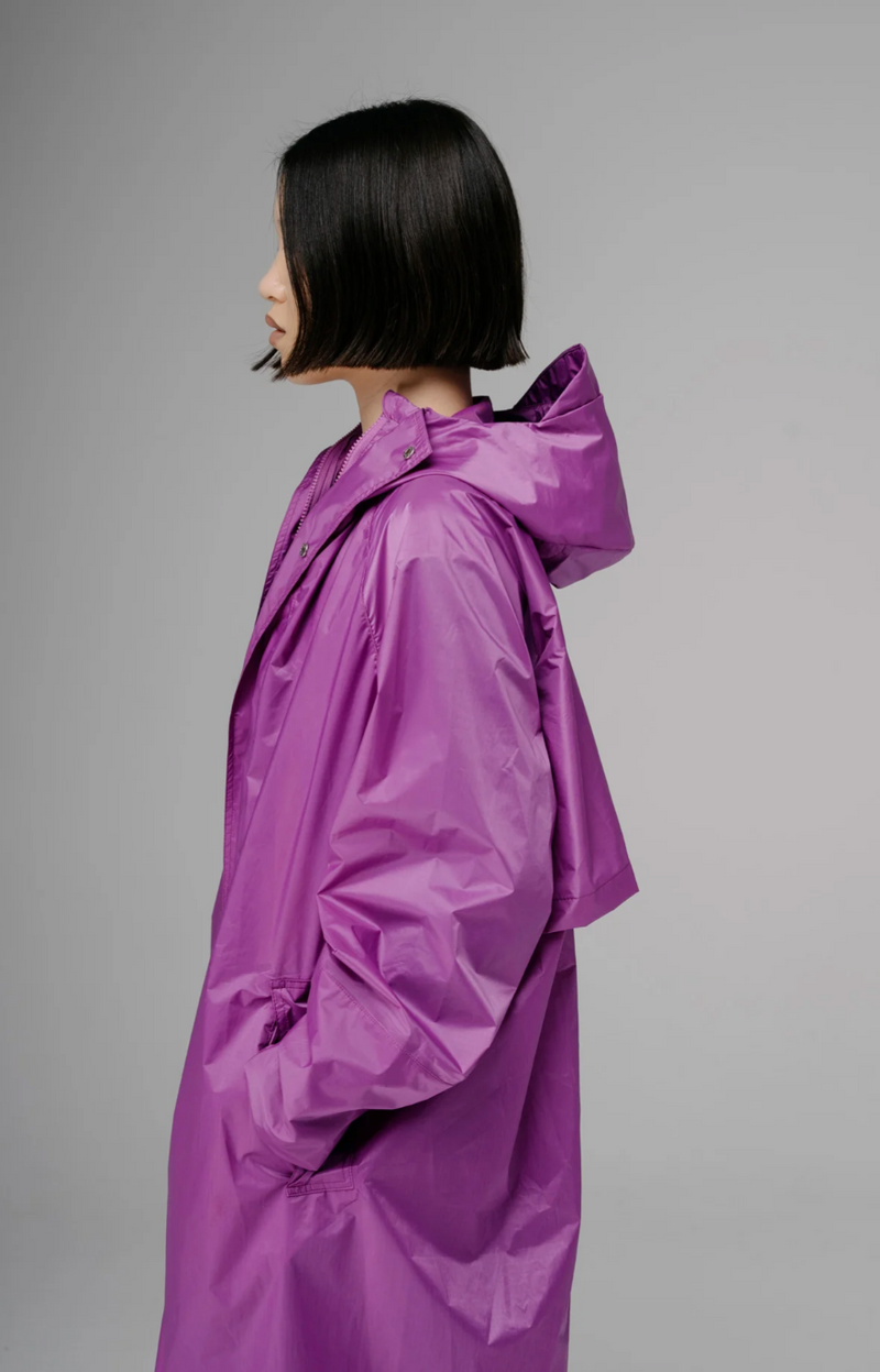 Susan Bijl The New Raincoat Echo
