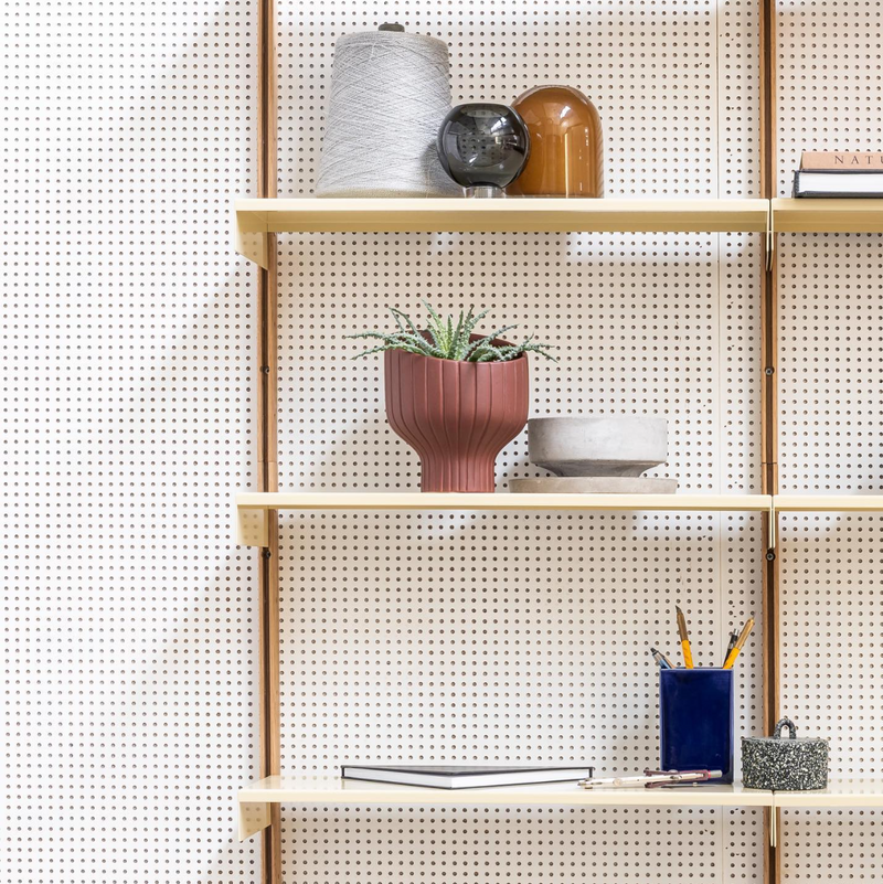 Atelier Belge Modul Shelf 60 Light Ivory + Optie American Walnut