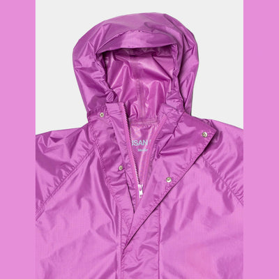 Susan Bijl The New Raincoat Echo
