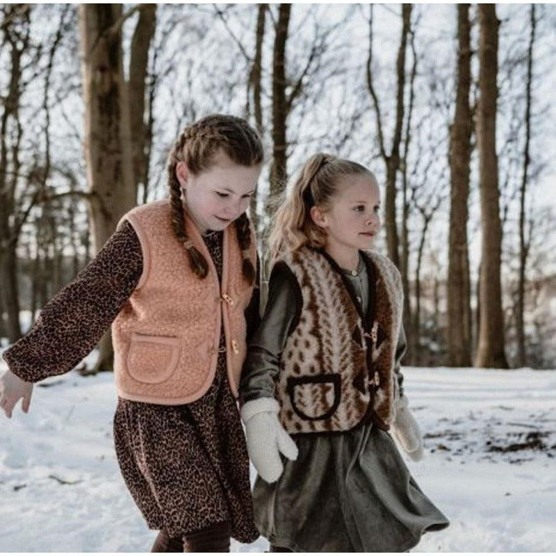 Alwero Bodywarmer Alpen Baby Zalm (Info productbeschrijving) - Studio Play