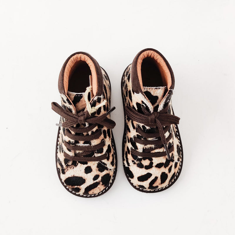 Angulus BABY Classic Lace - up shoe Beige Leo/Dark Brown - Studio Play