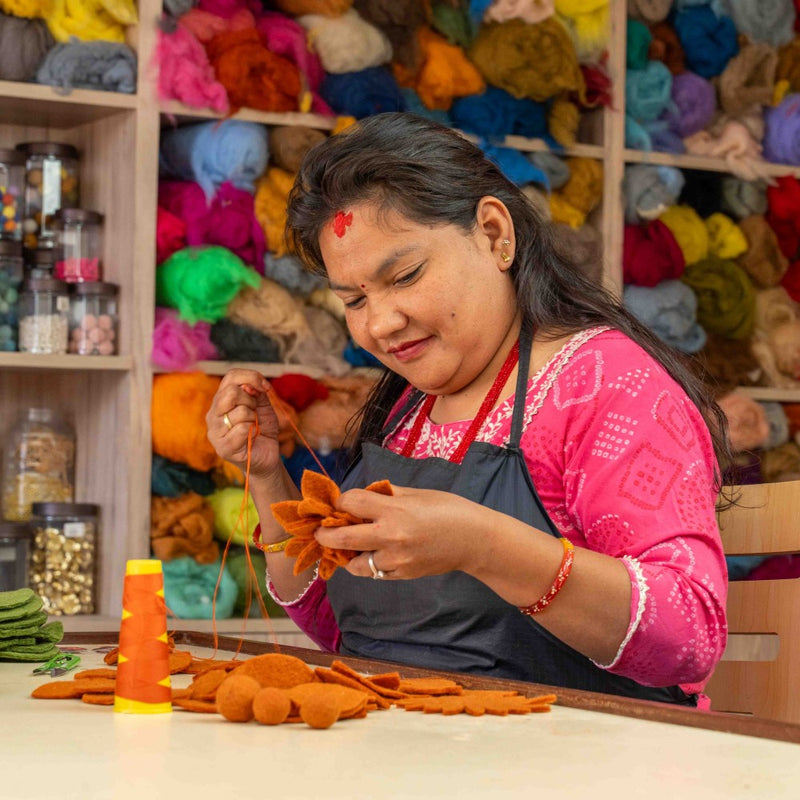 Sjaal Met Verhaal Bloem Dahlia XL Cognac