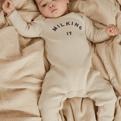 Claude & Co BABY Milking It ® Onesie Oat - Studio Play