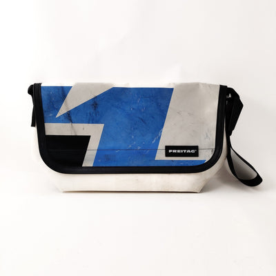 F42 SURFSIDE 6 - Studio Play