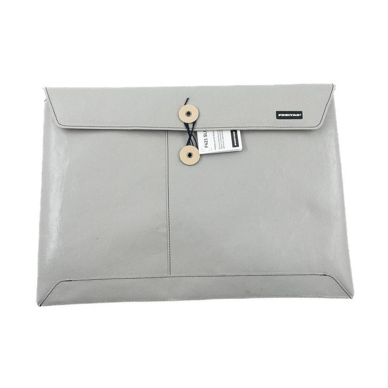 F421 SLEEVE FOR LAPTOP 15 INCH - Studio Play