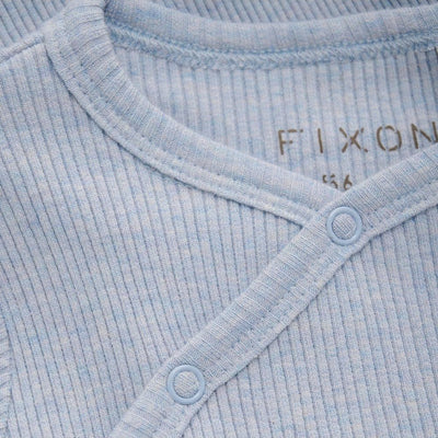 Fixoni Baby Wrap Body LS Rib Zen Blue - Studio Play