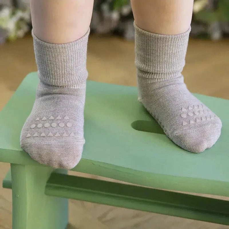 Go Baby Go antislip Bamboo Forest Green - Studio Play