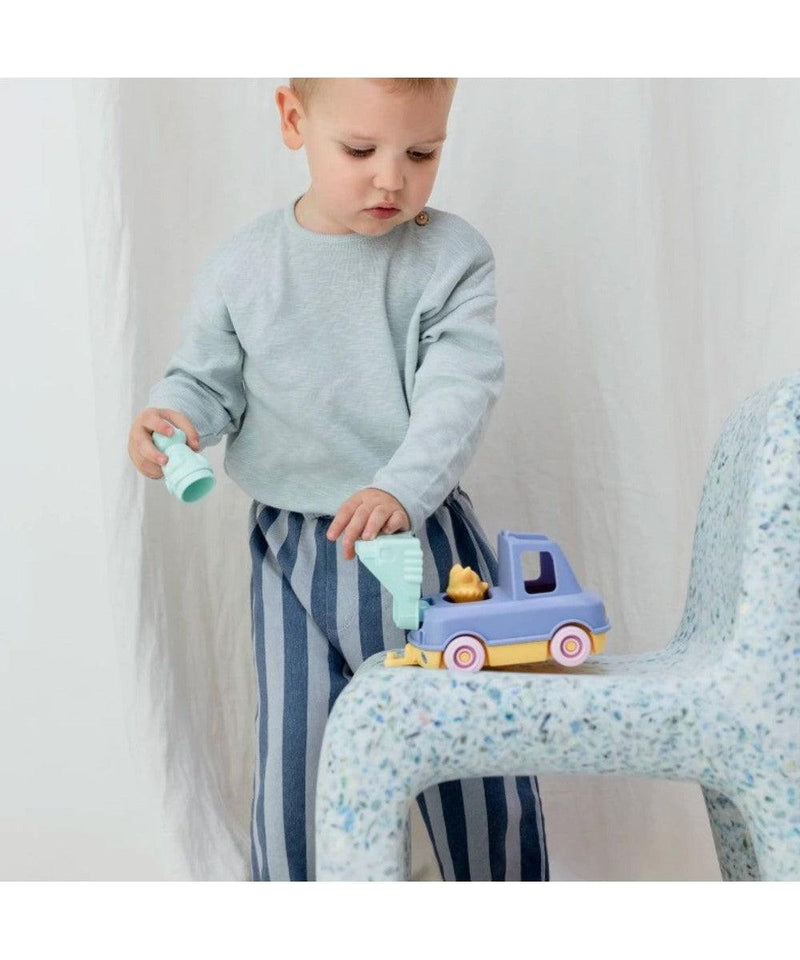 Le Jouet Simple Fire Truck Blue