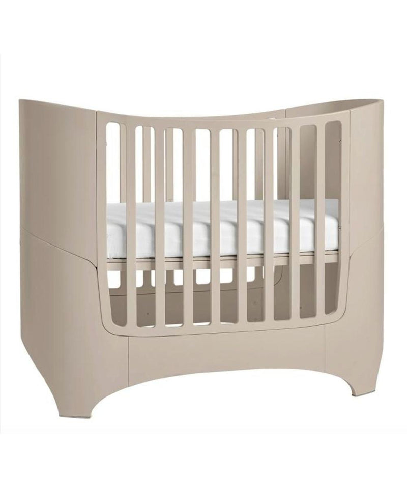 Leander Classic Baby Cot Cappuccino
