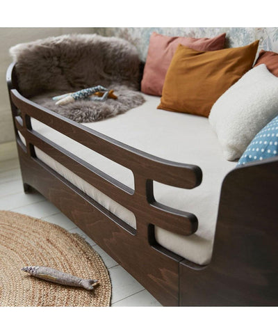 Leander Safety Guard Classic Junior Bed Walnut