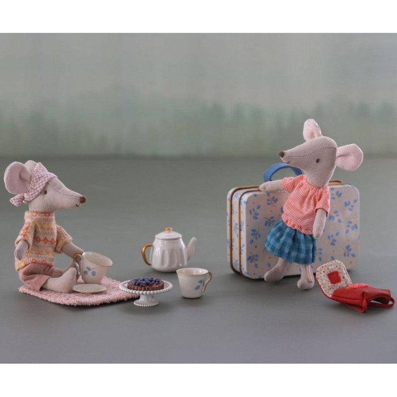Maileg Afternoon Treat Mouse Blue Madelaine - Studio Play