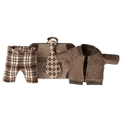 Maileg Jacket Pants And Tie In Suitcase Grandpa Mouse - Studio Play