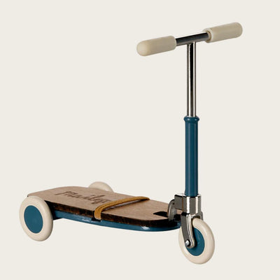 Maileg Kick board Blue