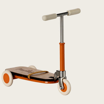Maileg Kick board Orange