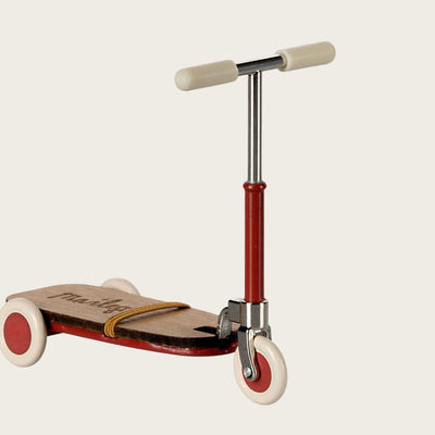 Maileg Kick board Red