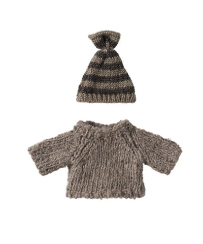 Maileg Knitted Sweater And Hat For Big Brother Mouse