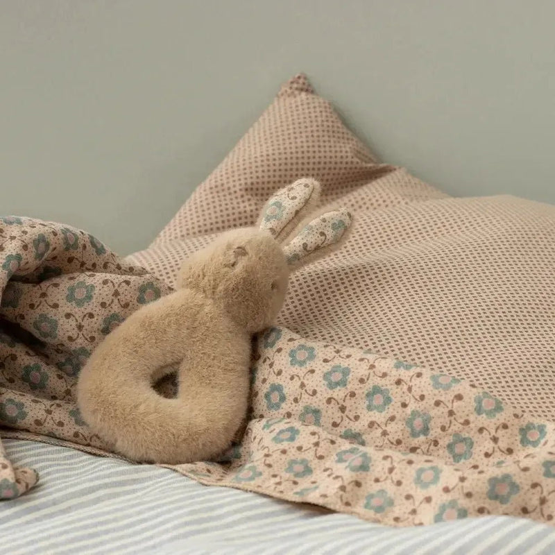 Maileg Rabbit Rattle Set Cream Peach - Studio Play