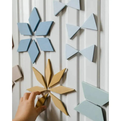 Moes Magnetic Puzzle - Studio Play