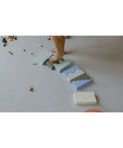 Moes Puzzle Blocks Sky