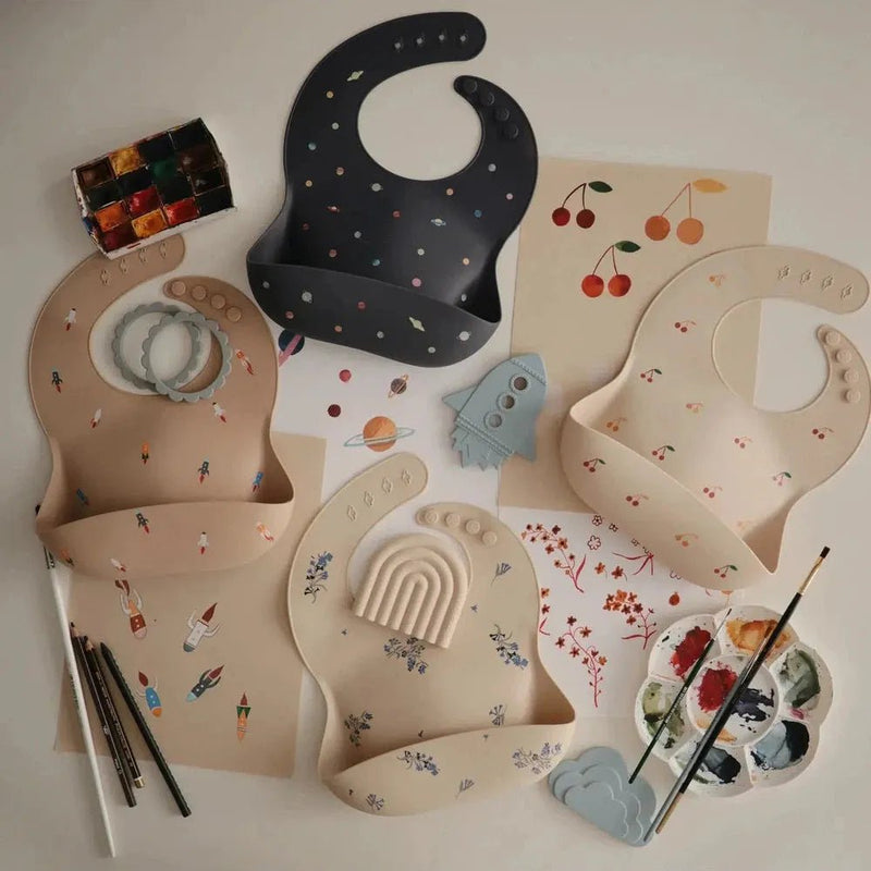 Mushie Silicone Bib Dino - Studio Play
