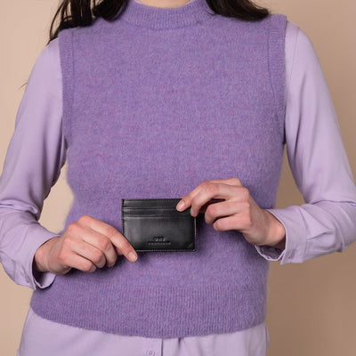 O My Bag Mark's Cardcase Black Classic Leather - Studio Play