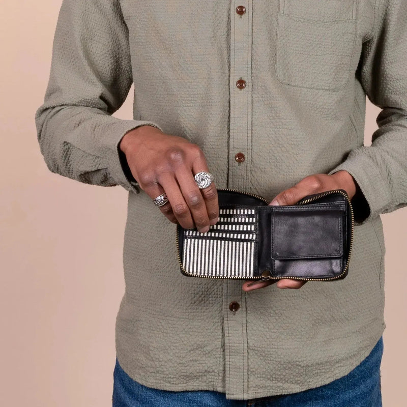 O My Bag Sonny Square Wallet Black Stromboli Leather - Studio Play