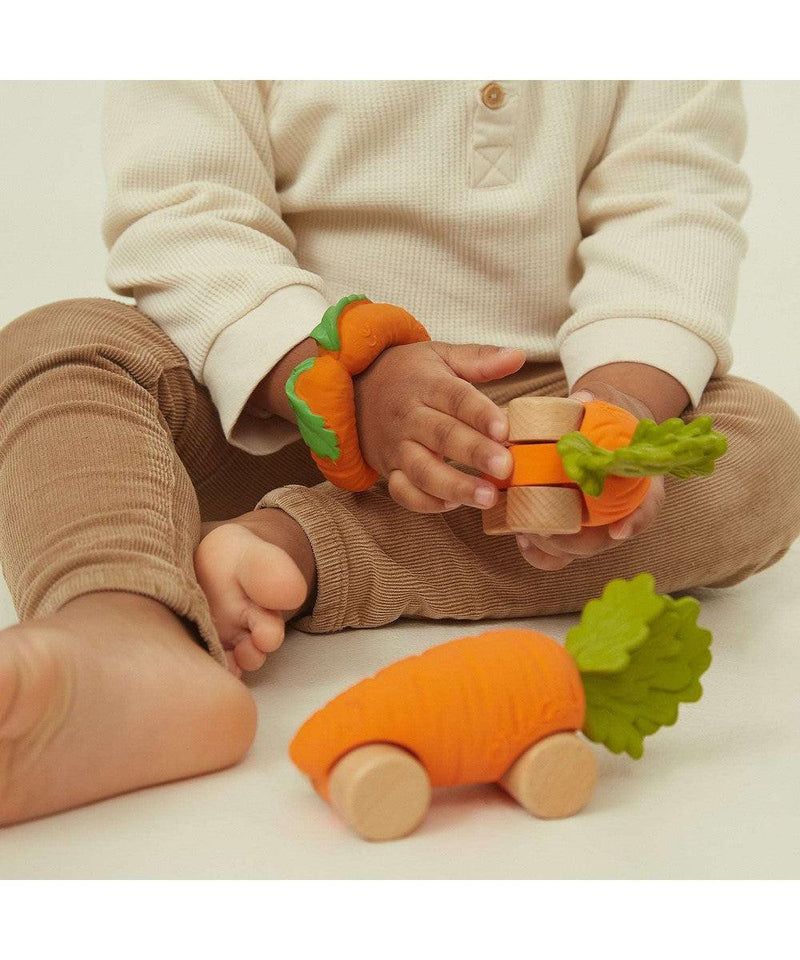 Oli & Carol Cathy The Carrot Baby Car Toy