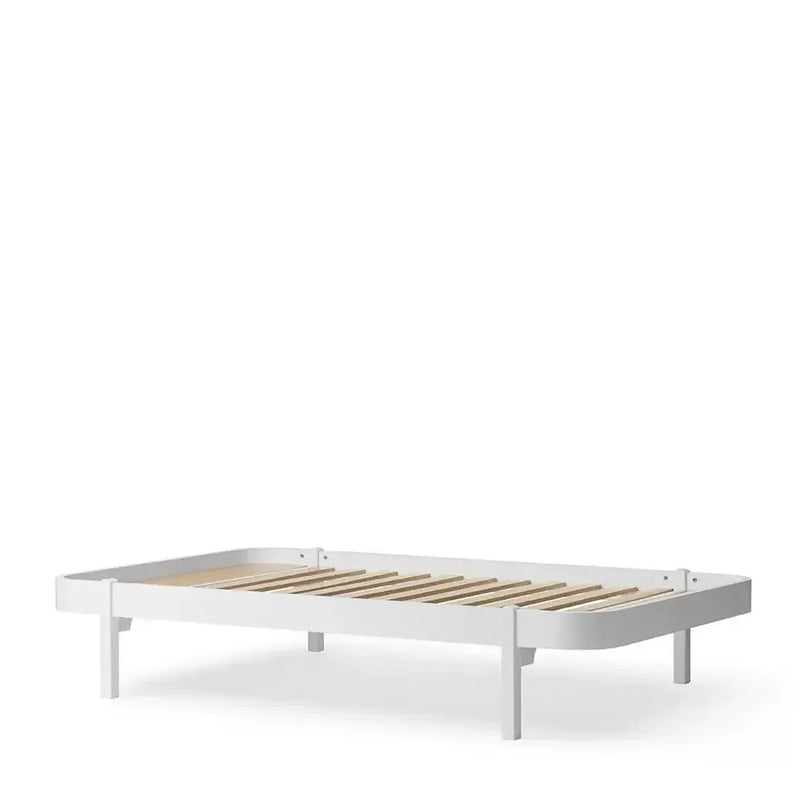 Oliver Furniture Wood Lounger Bed 120x200cm White 041566 - Studio Play
