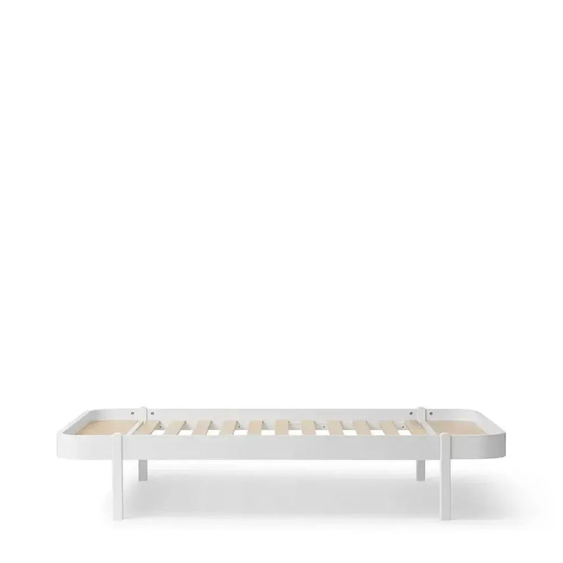 Oliver Furniture Wood Lounger Bed 120x200cm White 041566 - Studio Play