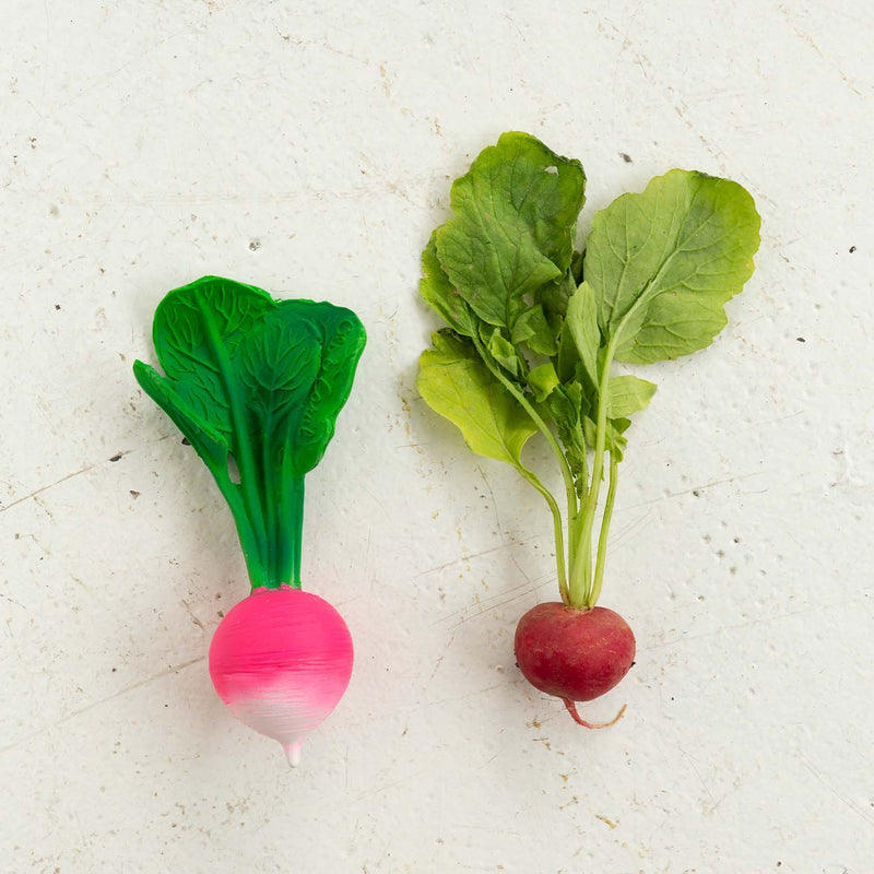 Oli & Carol Bad & Bijtspeeltje Ramona The Radish