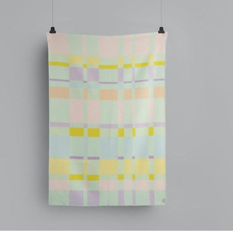 Roros Tweed City Pastel Throw