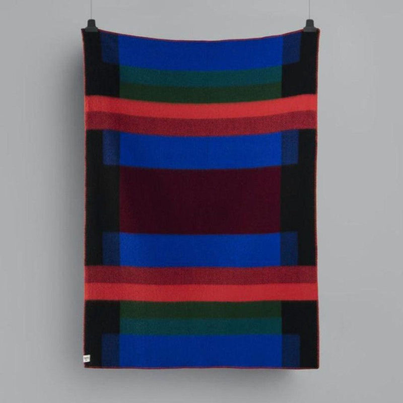 Roros Tweed Mikkel Dark Throw - Studio Play