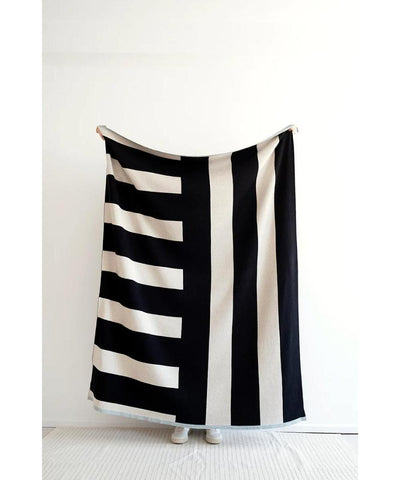 Sophie Home Enkel Throw: Mono