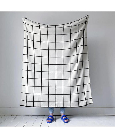 Sophie Home Grid Throw: Mono