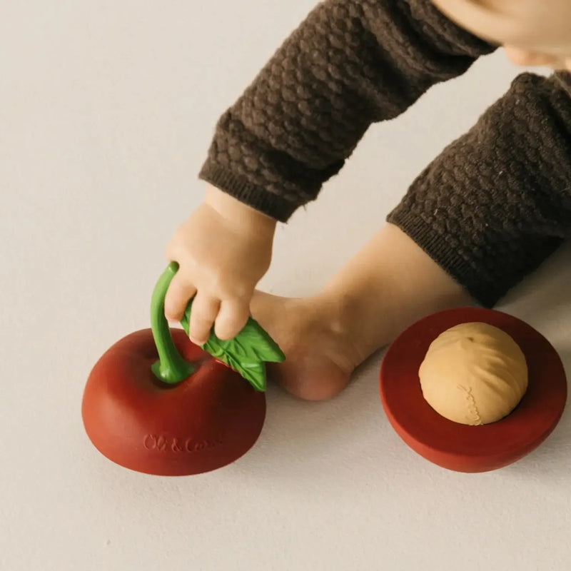 Oli & Carol Bad & Bijtspeeltje Cherry Stacking Toy & Rattle Ball