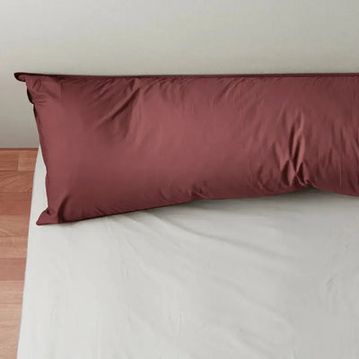 Suite702 Kussensloop Brique Red (50x180cm)